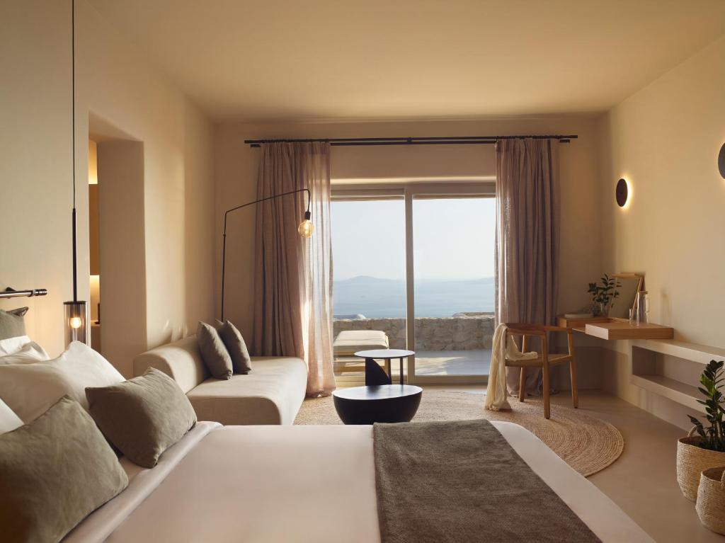 Collini Mykonos